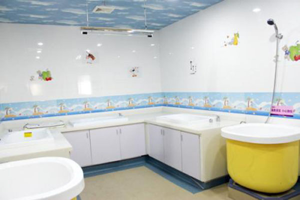 泳哇哇婴儿游泳馆加盟